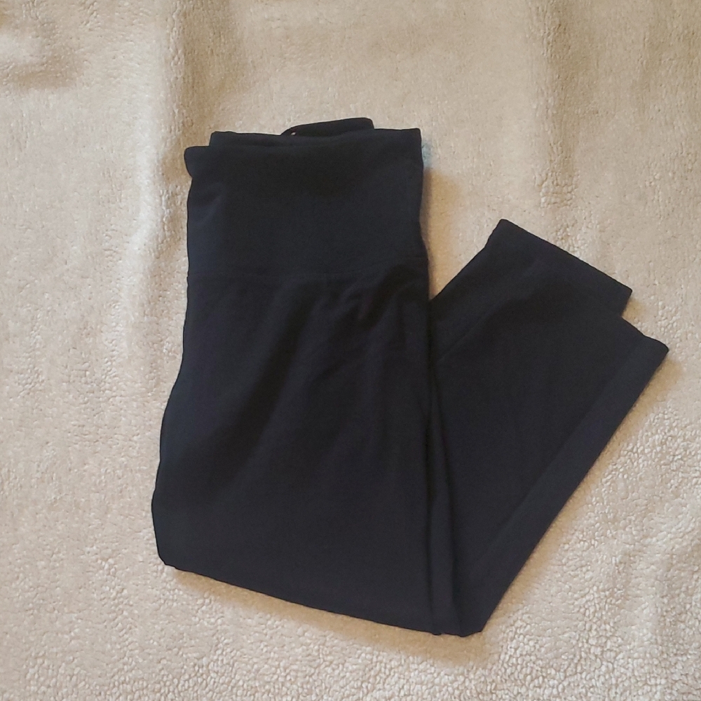 Free! Black leggings style and co sz m